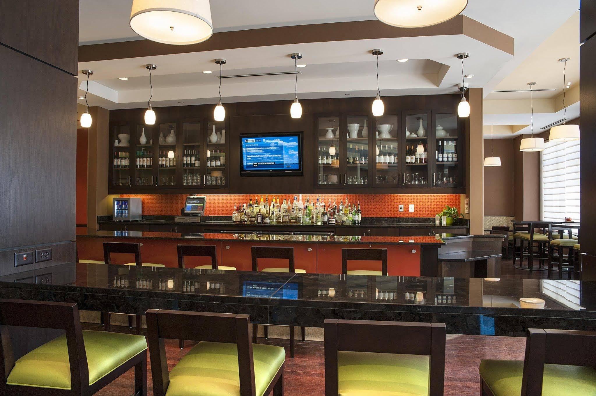 Hilton Garden Inn Minneapolis Downtown Dış mekan fotoğraf