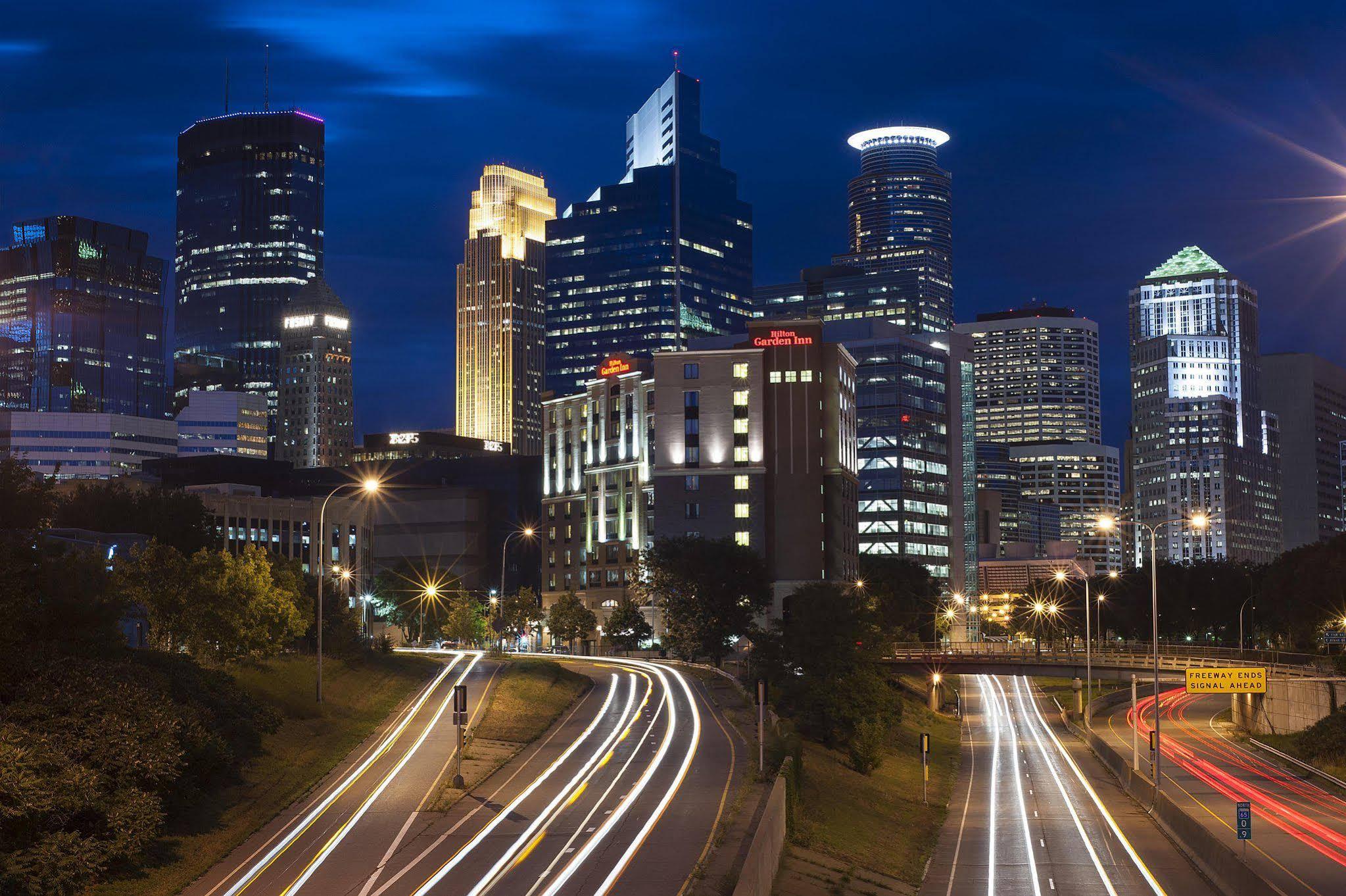 Hilton Garden Inn Minneapolis Downtown Dış mekan fotoğraf