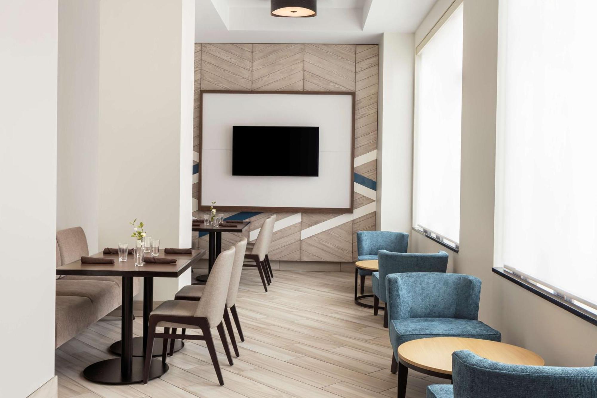 Hilton Garden Inn Minneapolis Downtown Dış mekan fotoğraf