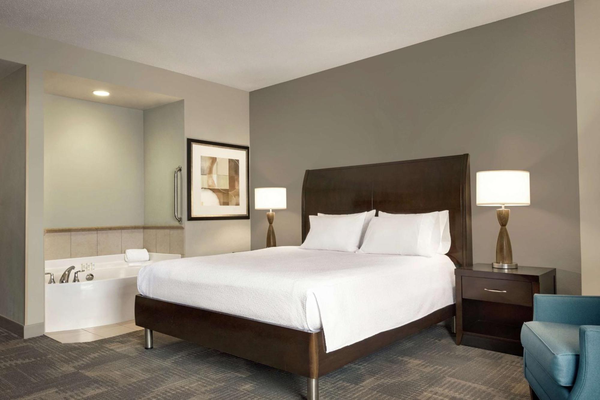 Hilton Garden Inn Minneapolis Downtown Dış mekan fotoğraf