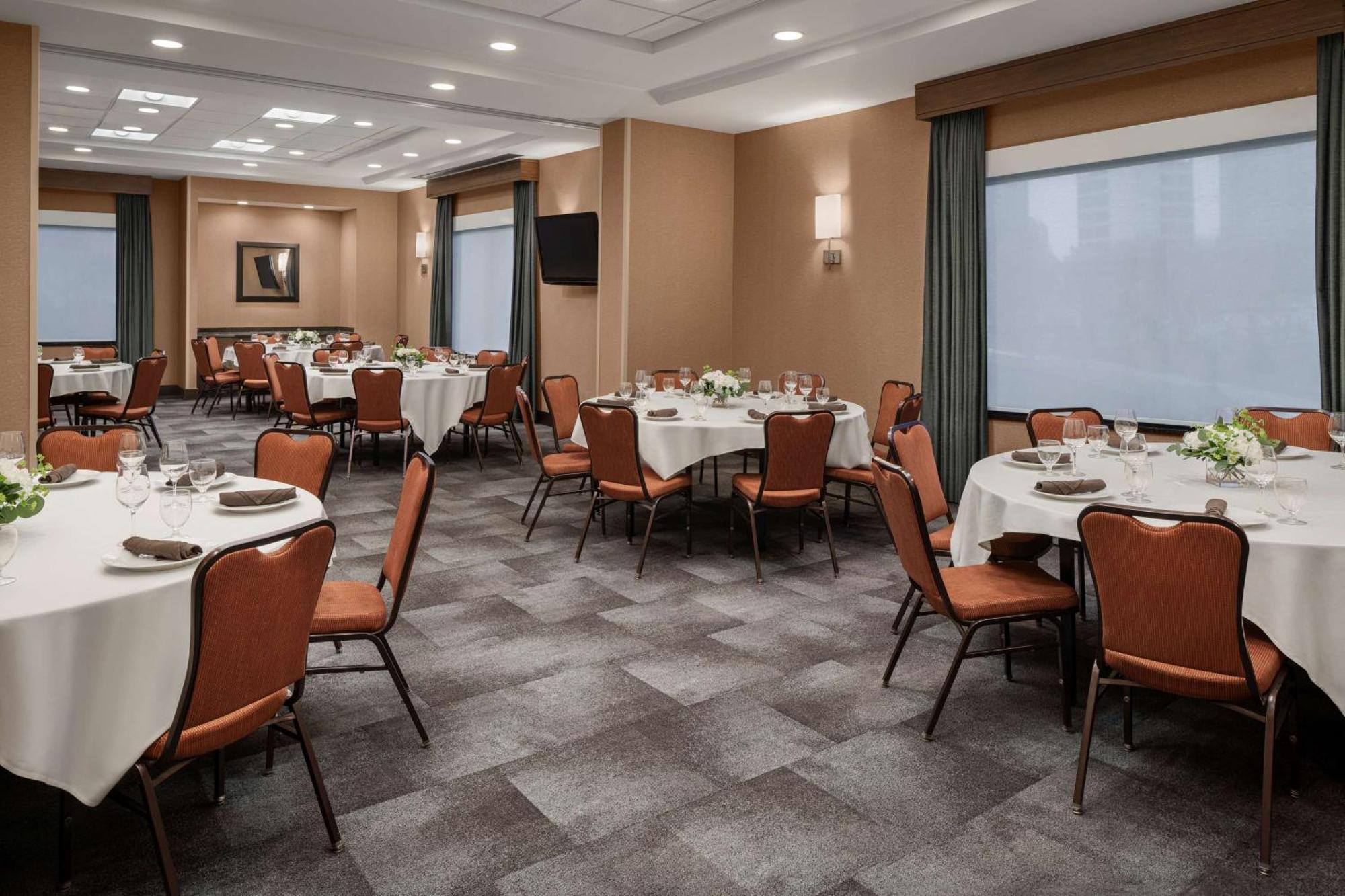 Hilton Garden Inn Minneapolis Downtown Dış mekan fotoğraf