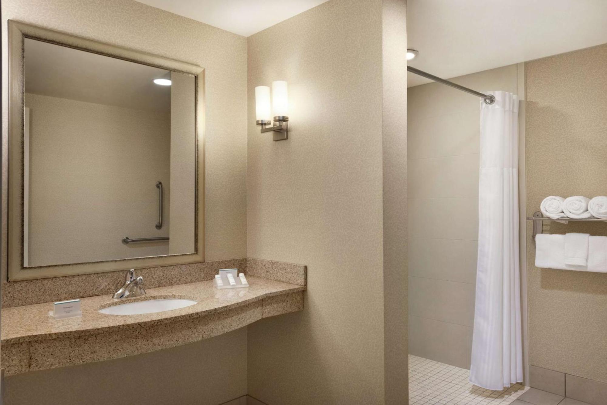 Hilton Garden Inn Minneapolis Downtown Dış mekan fotoğraf