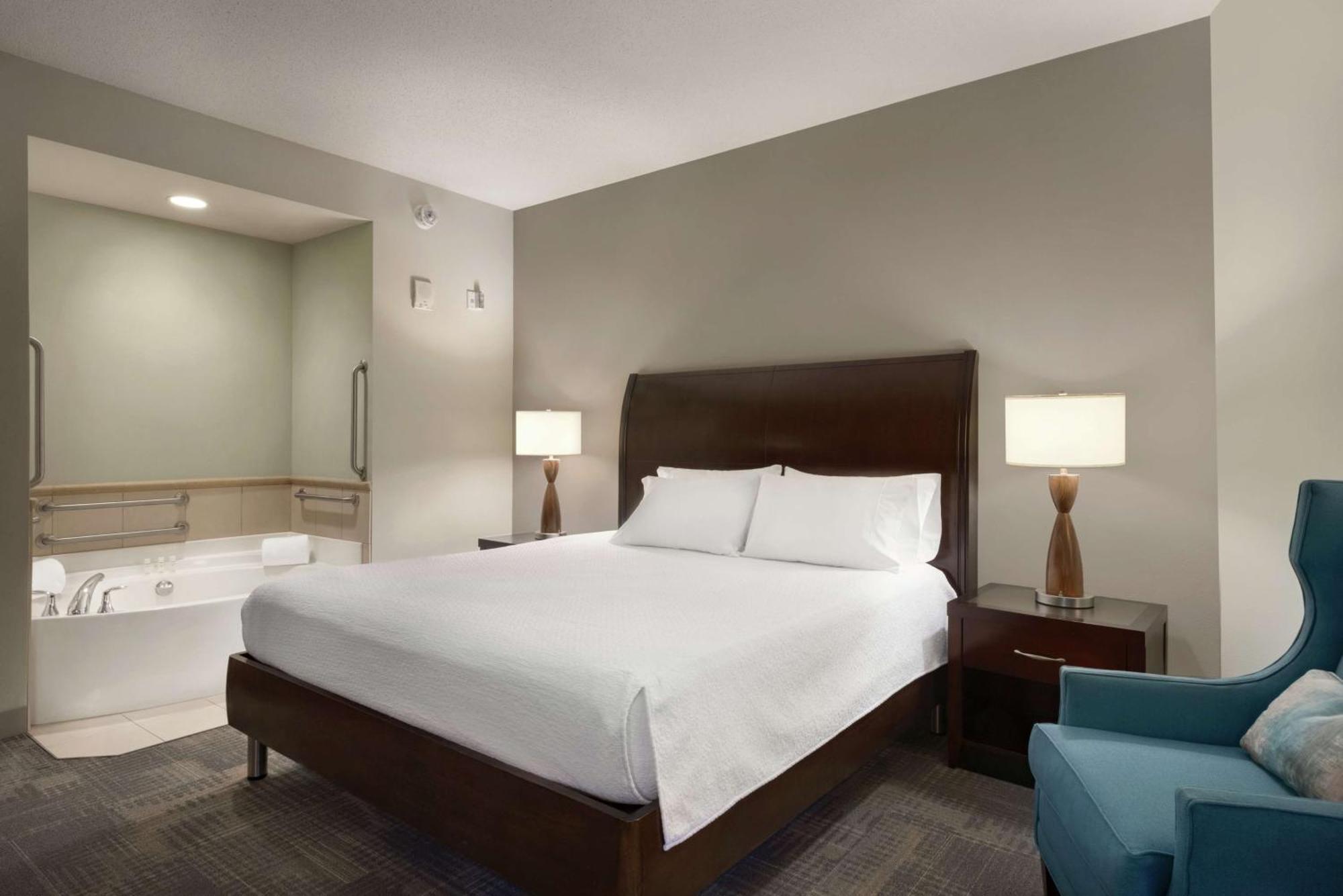 Hilton Garden Inn Minneapolis Downtown Dış mekan fotoğraf