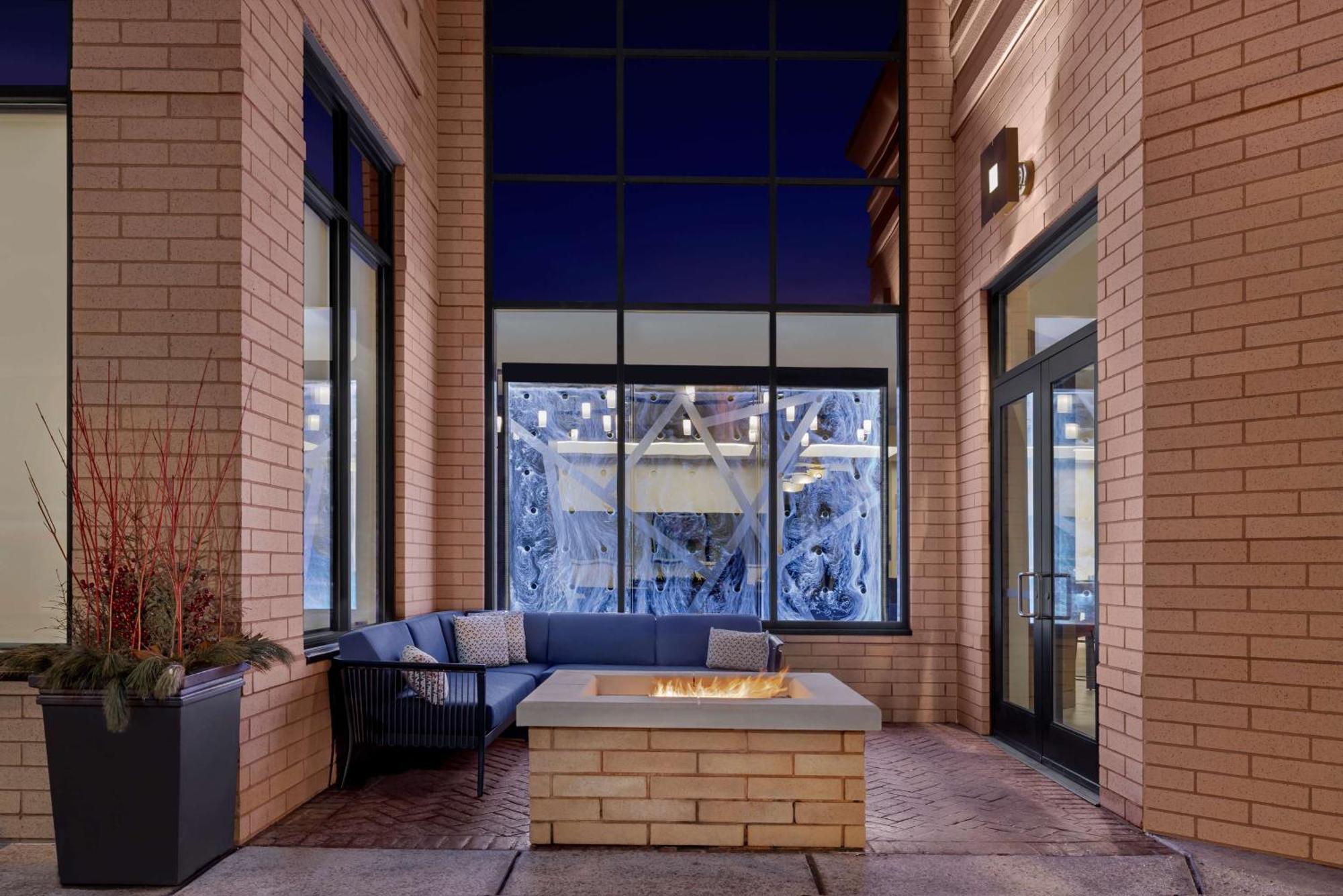 Hilton Garden Inn Minneapolis Downtown Dış mekan fotoğraf